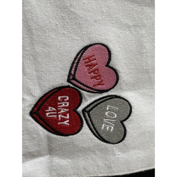 new from the heart valentines 4 pc placemats set hearts - Picture 2 of 3